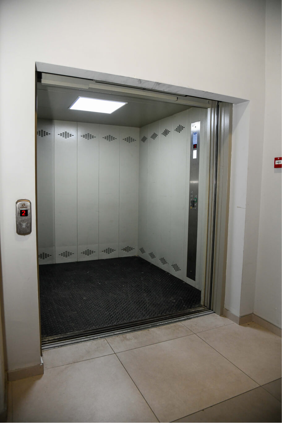 otvoren lift prijedor